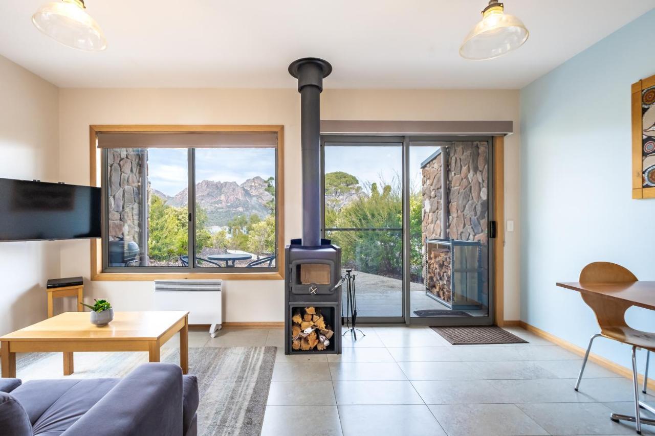 Freycinet Stone 4 - Granite Apartment