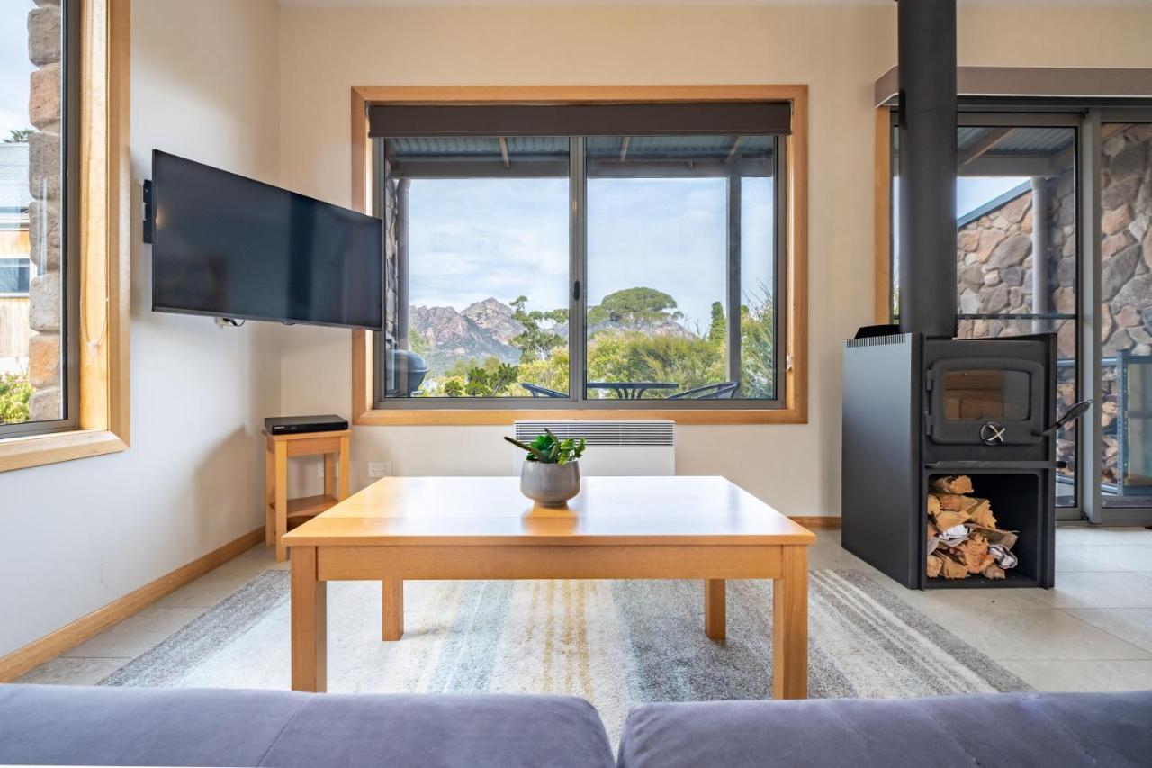 Freycinet Stone 4 - Granite