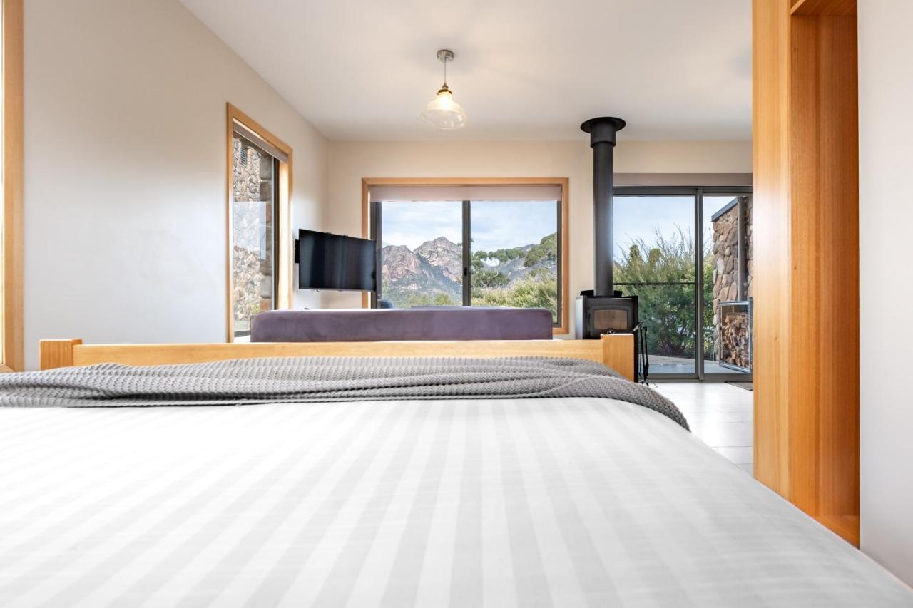 Freycinet Stone 4 - Granite Apartment