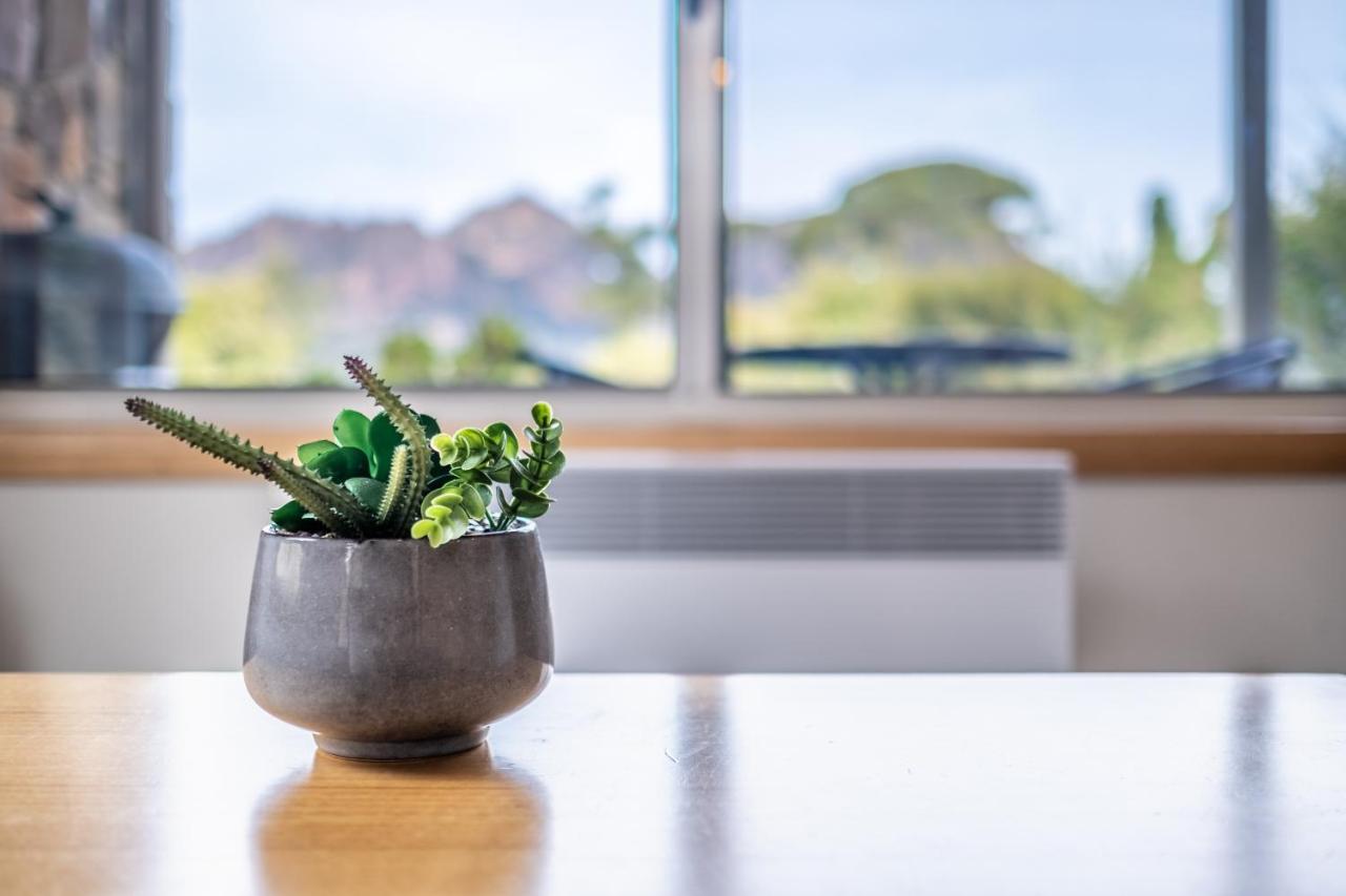 Freycinet Stone 4 - Granite